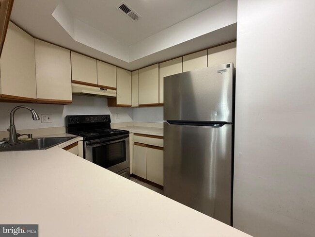 Building Photo - 316 Park Pl Dr