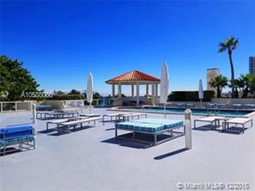 Building Photo - 7330 Ocean Terrace