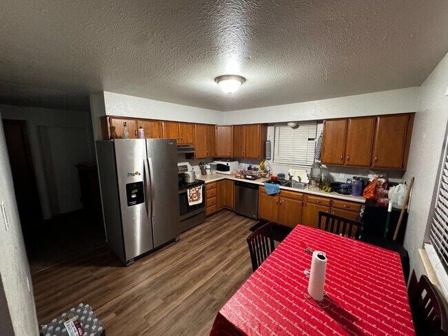 Primary Photo - 255 Cherry Hill Dr