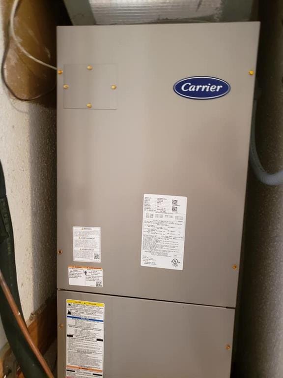 Building Photo - 2002 Voltaire Dr