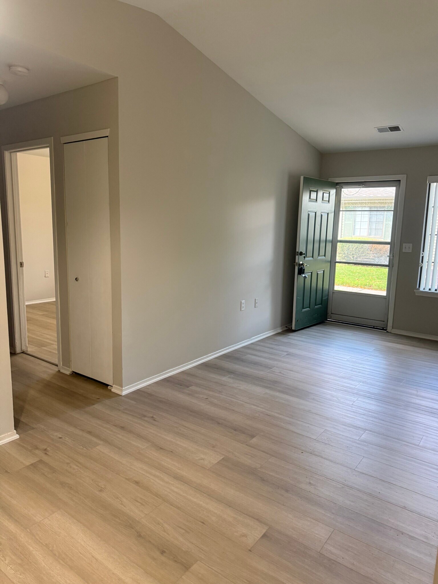 Building Photo - 1267 Oxford Manor Ct