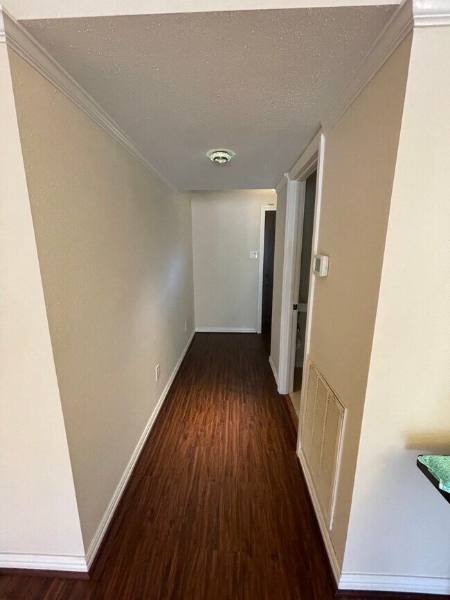 Building Photo - 6452 Olympia Dr