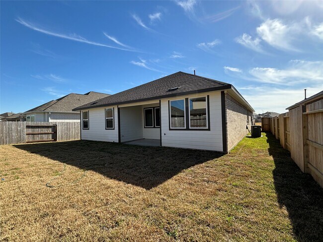 Building Photo - 2913 Clf Rdg Ln