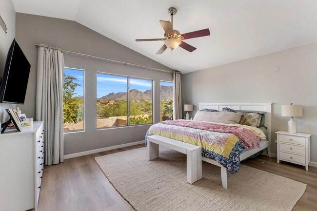 Building Photo - 10340 E Caribbean Ln