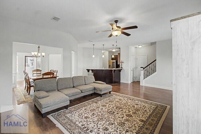 Building Photo - 157 Hamlet Ct