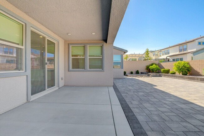 Building Photo - 10280 Timberline Valley Ave