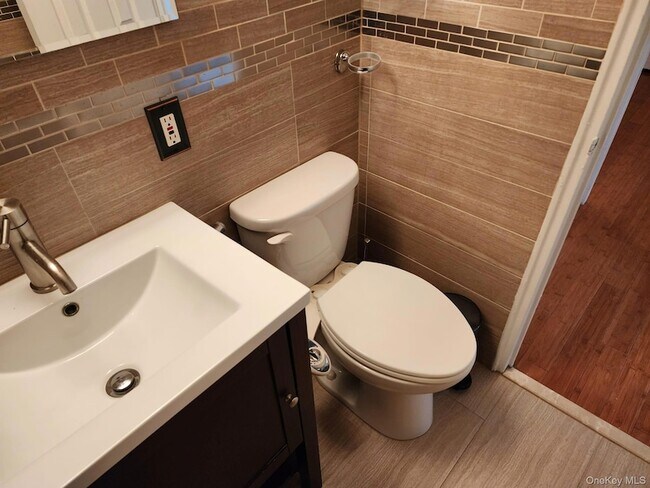 Building Photo - 61-15 98th St