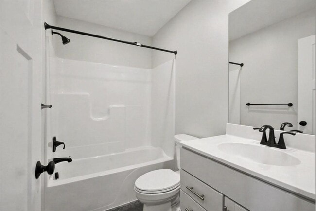 Building Photo - 1355 Valley Green Rd