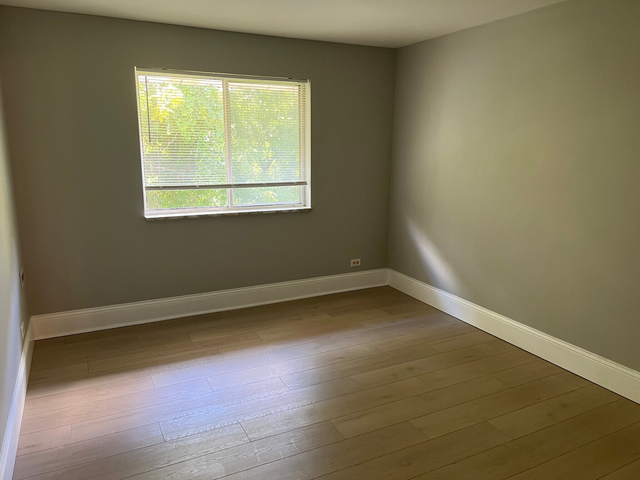 Building Photo - 620 E Liberty St