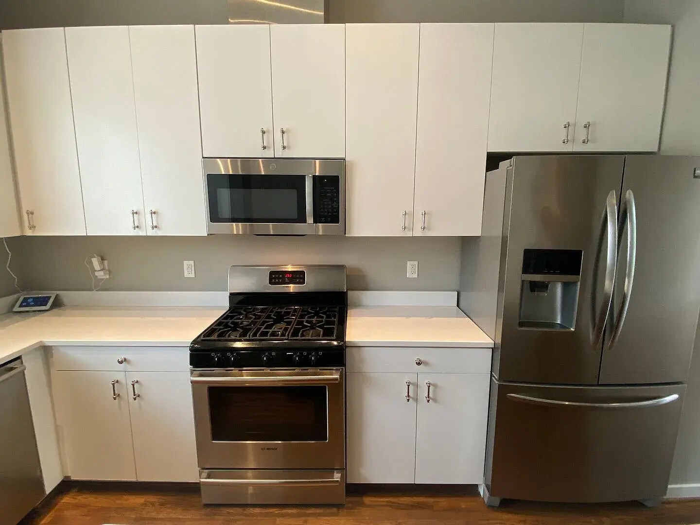 Kitchen - 1132 E Quincy St