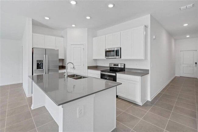Building Photo - 852 Daring Dr
