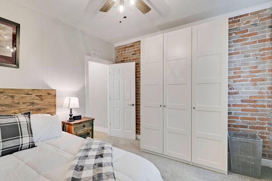 Building Photo - 3022 California St