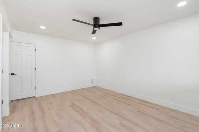 Building Photo - 1643 W Griswold Rd