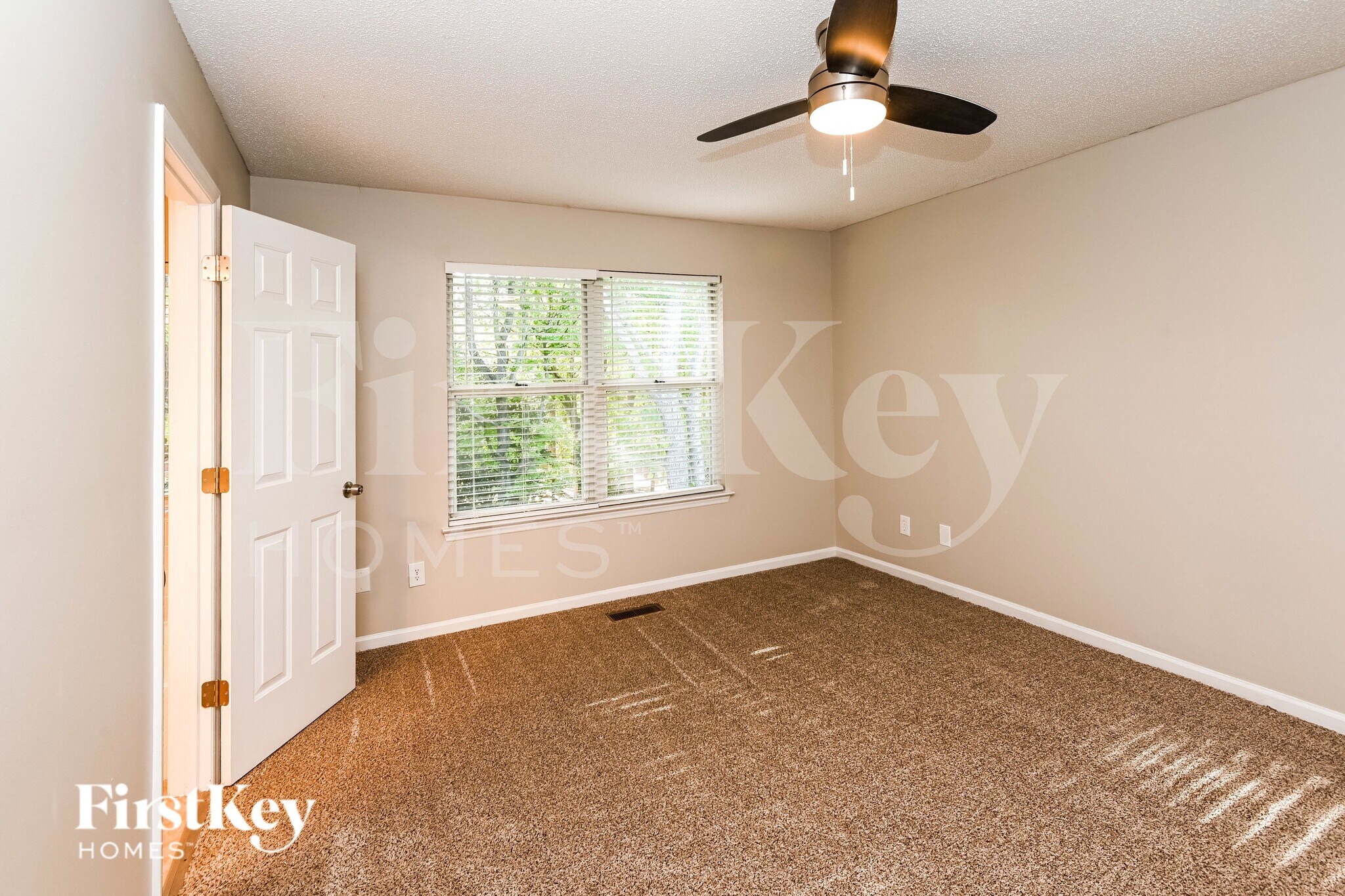 Building Photo - 9906 Elsenham Ln