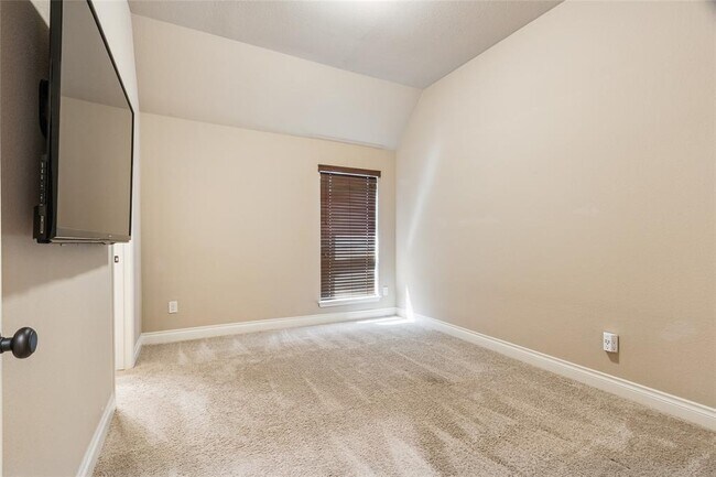 Building Photo - 27111 Hardwick Hills Ln