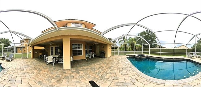 Building Photo - 225 Vista Dr