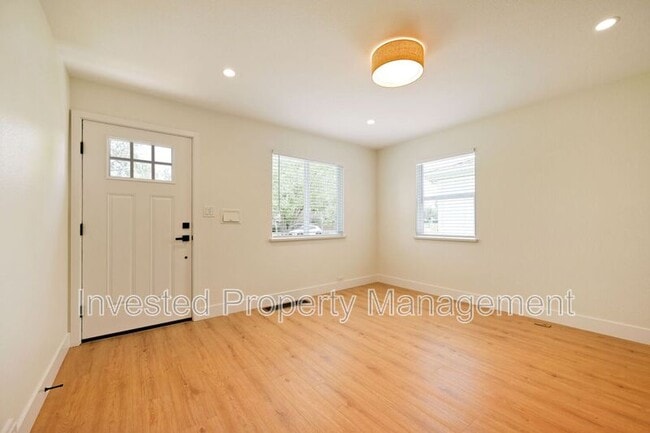 Building Photo - 3641 Josephine St