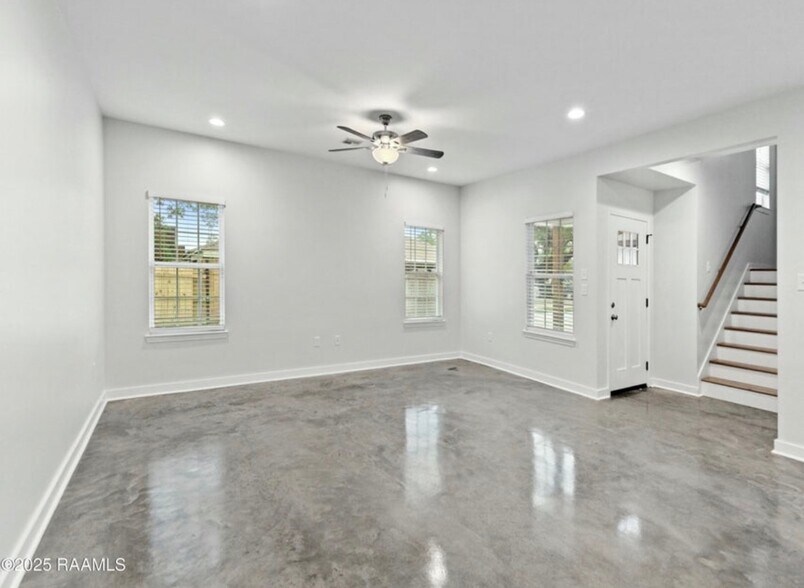 Building Photo - 204 Romero St