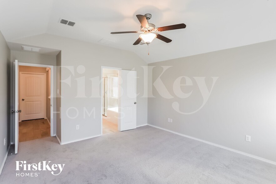 Building Photo - 14541 Serrano Ridge Rd