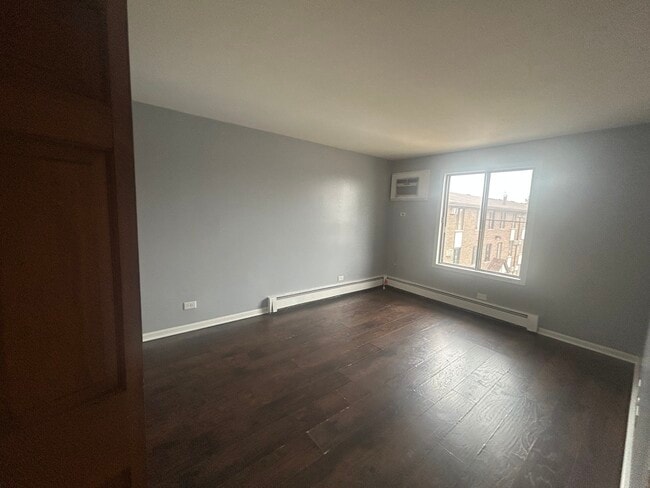 Building Photo - 169 S Gregory St