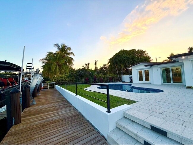 Building Photo - 806 Argonaut Is