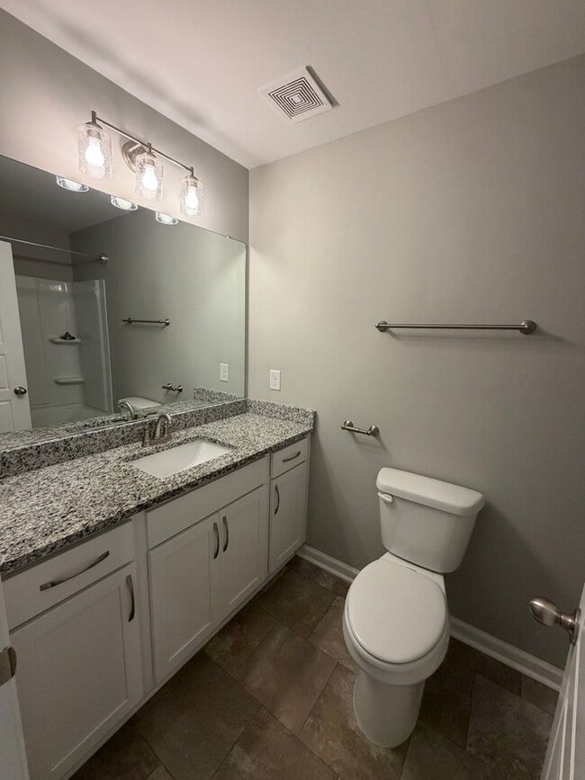 Building Photo - The Stowe Court Pet Friendly Condo for rent!