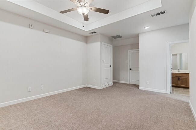 Building Photo - 1266 Huffines Blvd