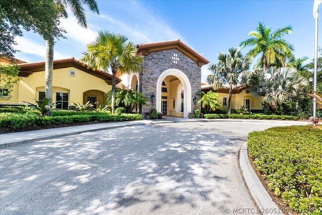 Building Photo - 513 Tomahawk Ct