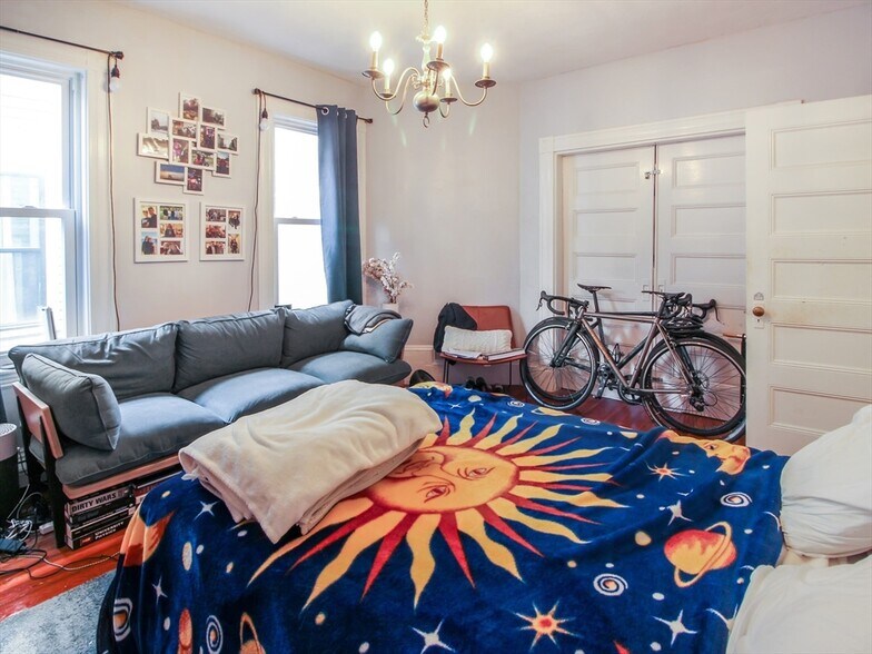 Building Photo - 52 Fayette St