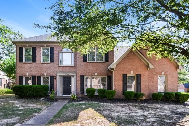 Building Photo - 2033 Oak Springs Dr
