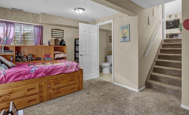 Building Photo - 3 Bed 3 Bath House with Solar for Rent Nea...