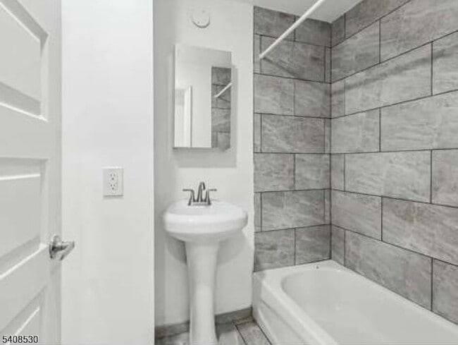 Building Photo - 430 Ocean Ave