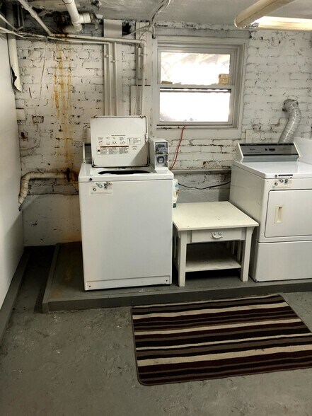 Building Photo - 29 Commonwealth Ter