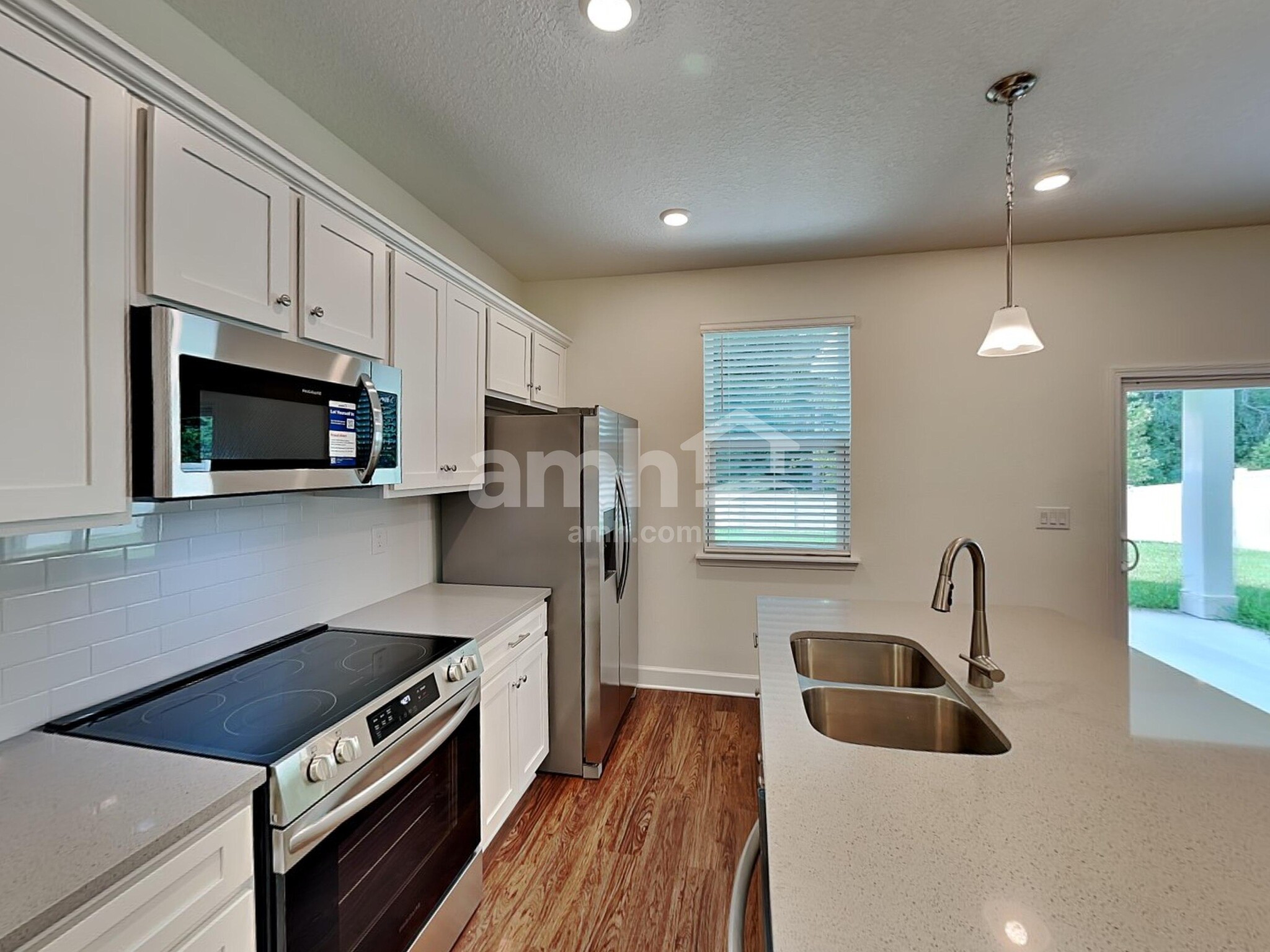 Building Photo - 1001 Highland Walk