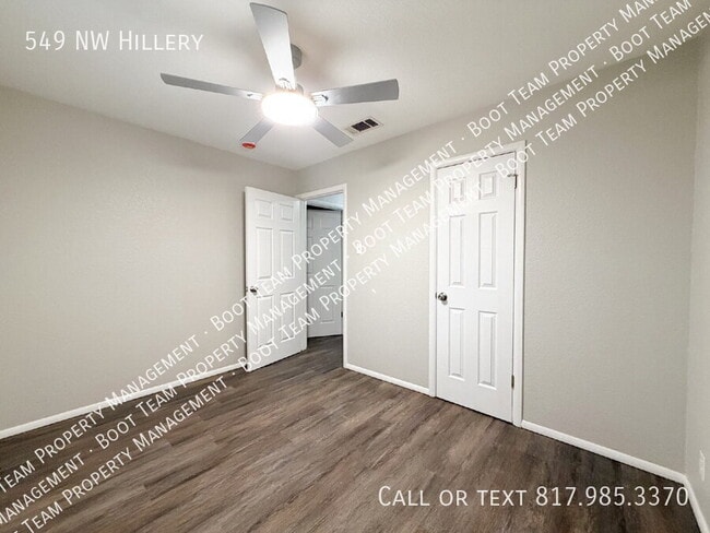 Building Photo - 549 NW Hillery St