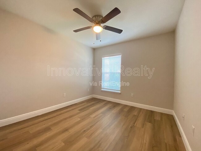 Building Photo - 3651 N Goldenrod Rd