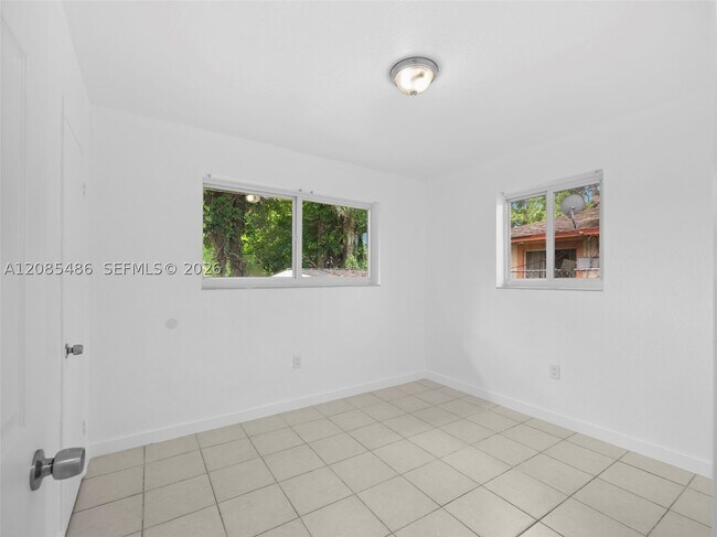 Building Photo - 1460 NW 52nd St