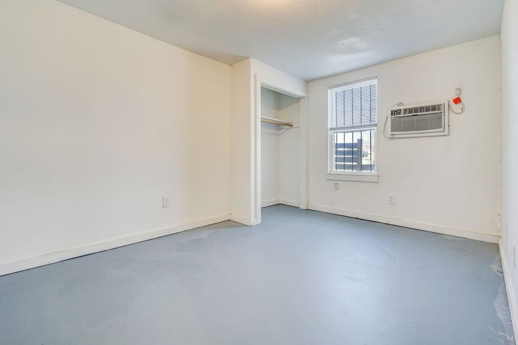 Building Photo - 1114 S San Marcos