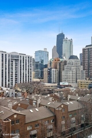 Building Photo - 1255 N Sandburg Terrace