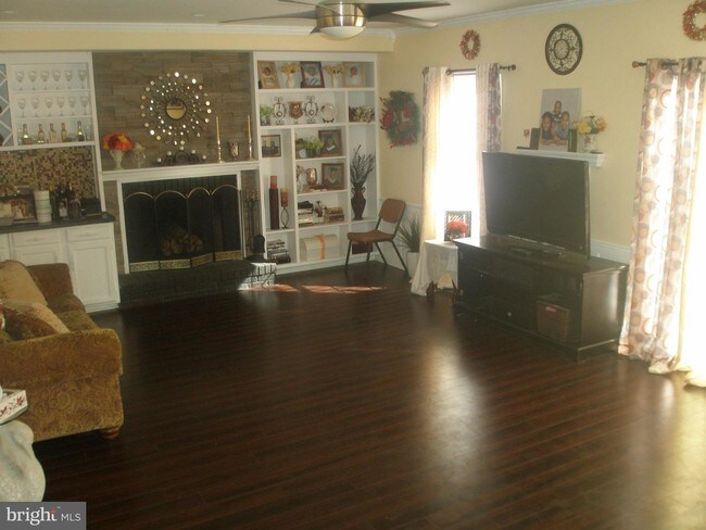 Building Photo - 106 Jacobs Creek Rd