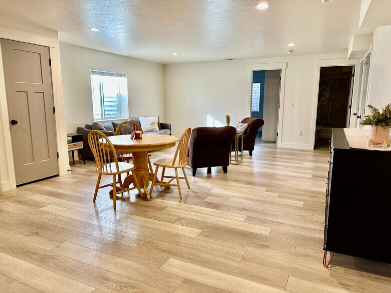 Building Photo - 4349 Half Mile Rd