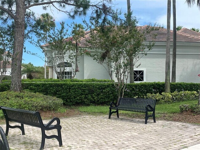 Building Photo - 14037 Fairway Island Dr