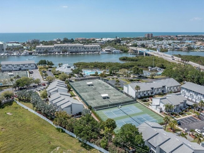 Building Photo - 11510 Shipwatch Dr