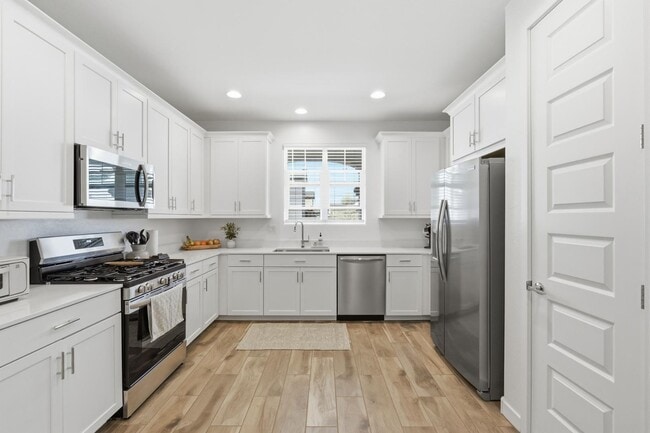 Building Photo - 3251 S Lotus