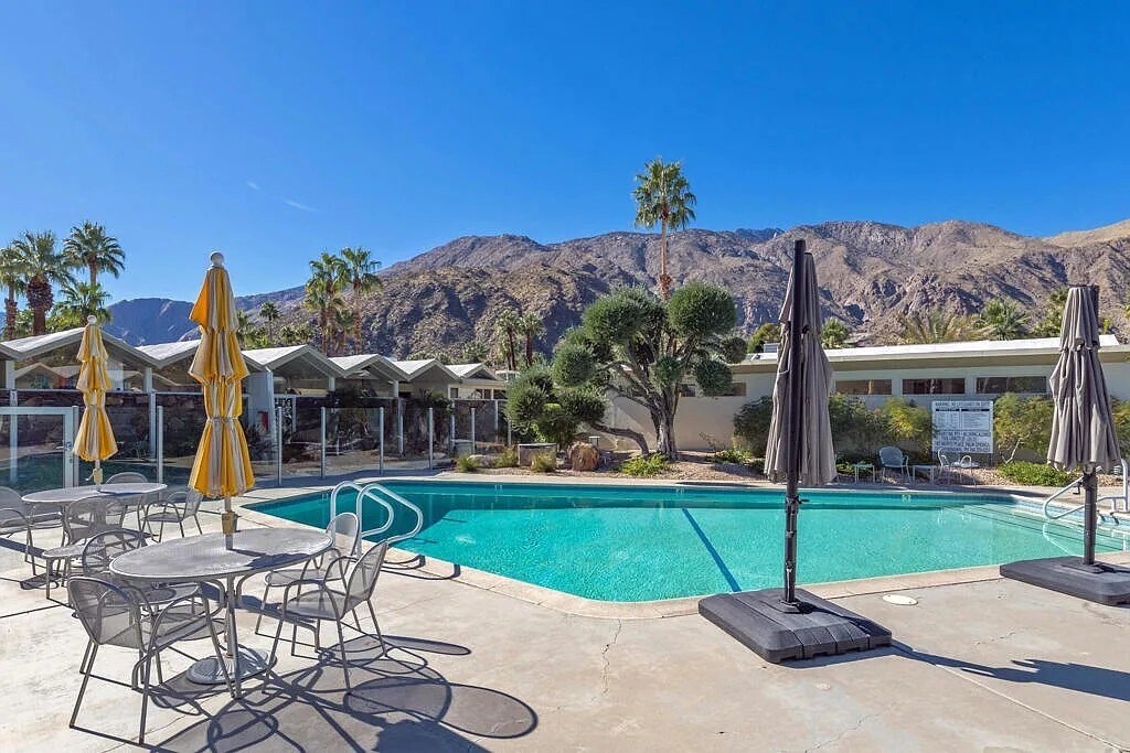 Building Photo - 193 W Merito Pl