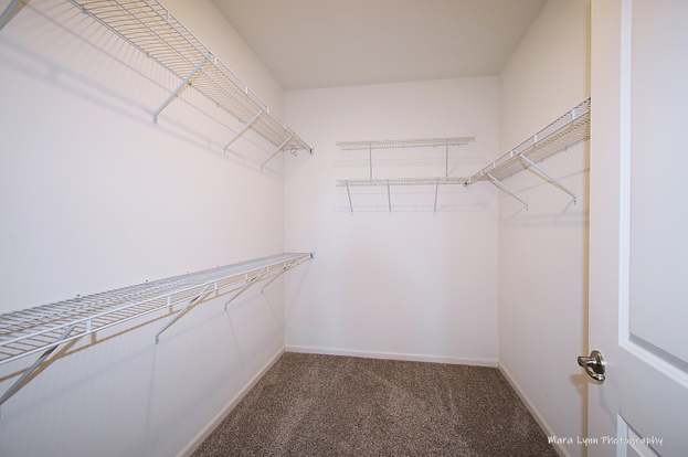 Building Photo - 325 Sussex Ln