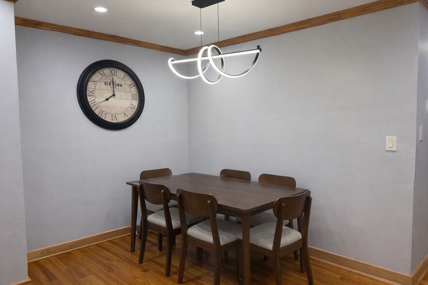 Building Photo - 15043 113th Ave