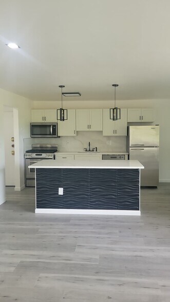 Building Photo - 7172 Donnell Pl