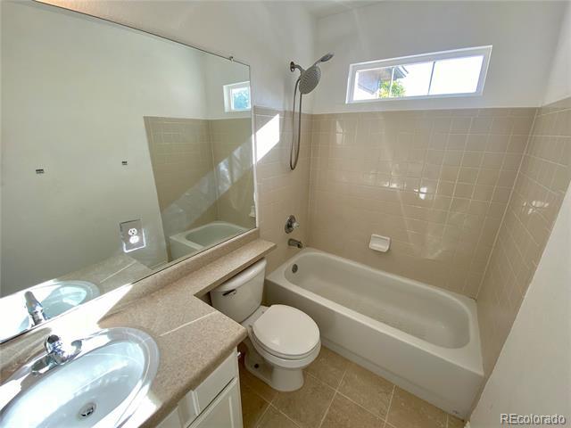 Building Photo - 2875 S Tower Way