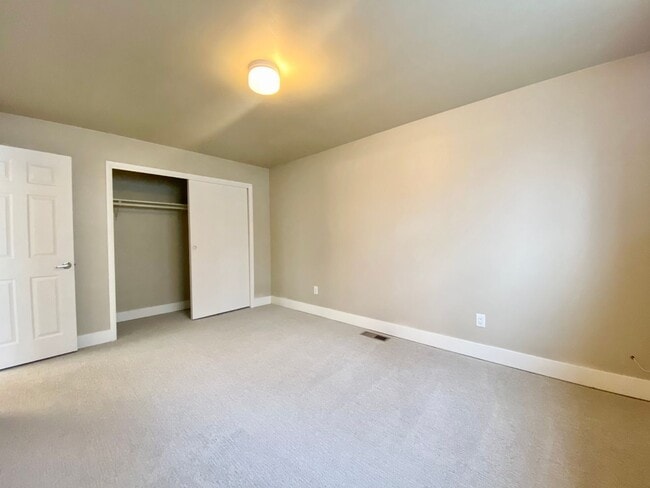 Building Photo - Renovated Home Surrounded By Scenic Orchard Bliss